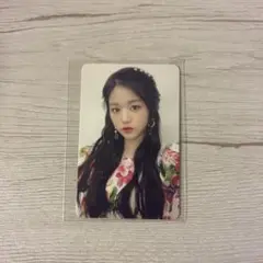 IZ*ONE ウォニョン IVE トレカ BLOOM*IZ