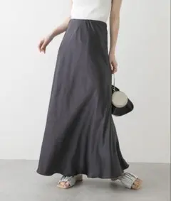 新品タグ付 SENSE OF PLACE ナローサテンスカート M