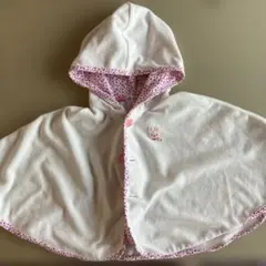 美品ミキハウスウサギ刺繍フード付きベビーポンチョ　フリー70〜90