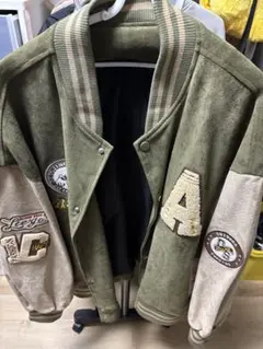 オリーブグリーン スタジャン 刺繍 パッチ付き