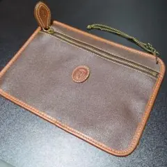 トラサルディ　TRUSSARDI　レザーポーチ