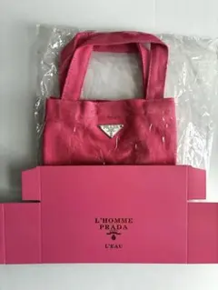 新品 限定品 PRADAフレグランス　ミニトートバッグ ピンク 箱付のサムネイル