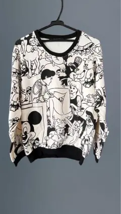 BLACK MOON キャラクター柄 スウェット