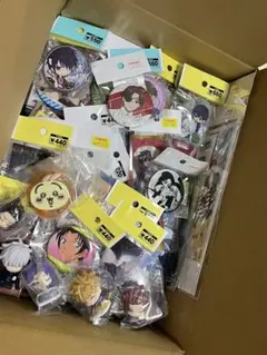 200枚以上 アニメグッズ 大量まとめ売り 紙類 缶バッジ