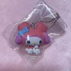 TWICE LOVELYS サンリオキャラクター マスコットチャーム　モモ