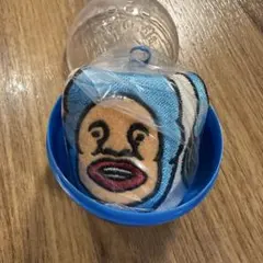 こびとづかん スクエアポーチ　オオヒレカワコビト