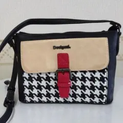 Deshigual ミドルトートバッグ パンチング加工 ショルダー 2way - メルカリ