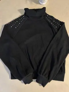 ZARAザラ　スタッズ付きタートルニット
