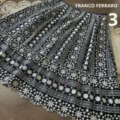 美品　サイズ3 フランコフェラーロフラワーシルク刺繍スカート