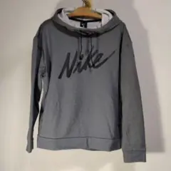 NIKE ナイキ　プルオーバーパーカー　レディース　M