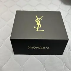 Yves Saint Laurent ギフトボックス 黒