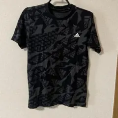 adidas Tシャツ
