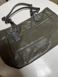 COACH オリーブグリーン レザートートバッグ