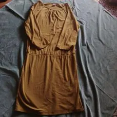 マスタード色 七分袖 ワンピース