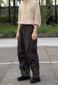 AURALEE ダークブラウン カーゴパンツ