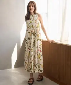 新品 ボタニカルプリントソリッドワンピースMila Owen ミラオーウェン