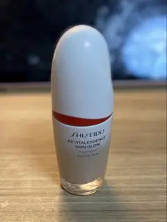 資生堂　スキングロウファンデーション220