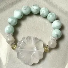 セール！水晶のお花とエンジェライトのブレスレット