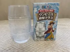 ワンピース　樽型グラス