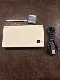 【動作確認済み】Nintendo DS i 白　本体　ソフト付き（メテオス）