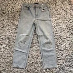 UNIQLO ライトブルー ストレートデニム