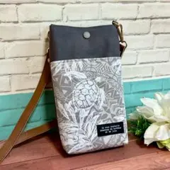 ハワイアン フラ ポシェット WH/GY ホヌ柄