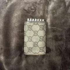 GUCCIキーケース ベージュ
