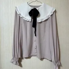 フリル襟ブラウス