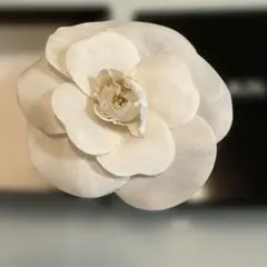 2026年最新】シャネルカメリアブローチの人気アイテム - メルカリ