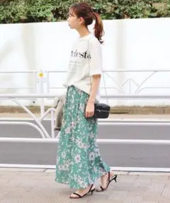 新品未使用　イエナ　Deveaux フラワープリントスカート 38 手洗い可