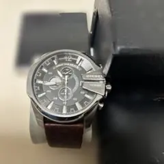 【DIESEL】DZ-4290 未使用に近い美品　　腕時計