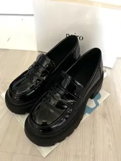 Shoes in Closet タンクソール ヒールアップ コインローファー