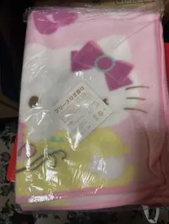 サンリオ ハローキティ コロコロクリリン ハイビスカス タオル - メルカリ