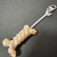 ぷっくり 骨 キーホルダー パラコード クリーム 手編み 犬 散歩