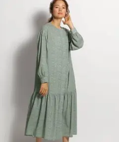 ニコアンド　niko and 花柄　小花柄　ワンピース