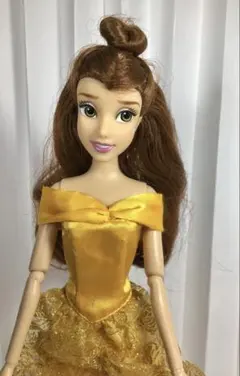 ディズニー　美女と野獣　ベル　クラシックドール