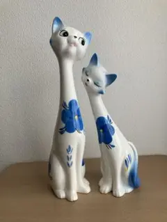 レトロな猫の置物セット 美品！陶器　青い花の装飾