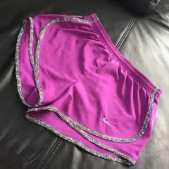 ナイキ ショートパンツ S パープル ドライフィット 美品