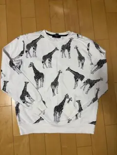 Forever21 キリン柄プリント トレーナー