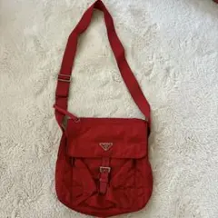 プラダ　ショルダーバッグ　三角ロゴ　白タグ　テスートナイロン　レザー　赤　紙タグ