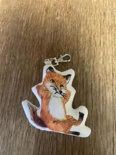メゾンキツネ maison kitsune ピンバッジ - メルカリ
