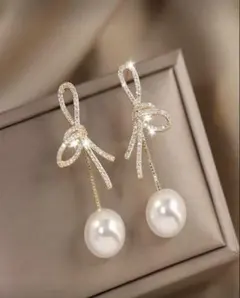 パール CZダイヤモンド ゴールド バタフライ ピアス チョウ パピヨン 婚活