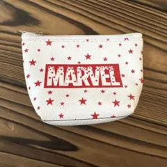 【美品】MARVEL 星柄ポーチ ホワイト/レッドのサムネイル