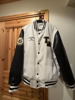 TWICE STADIUM JUMPER (スタジャン)