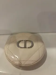 ディオール　スキンフォーエヴァー　クチュールルミナイザー003 ライラックマニア