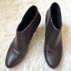 Item thumbnail for item 3e200116-2f0b-4062-a9d4-f2cbd6c855d8