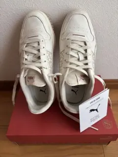 PUMA スニーカー　23.5cmのサムネイル