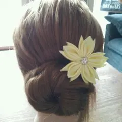 A-09 オリジナル つまみ細工 髪飾り Uピン 桜 ライトイエロー