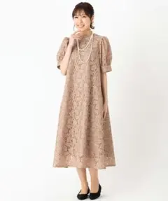 美品　AIMER（エメ）総レース袖付き2WAYパーティードレスのサムネイル