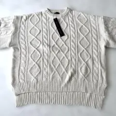 新品タグ付き【GeeRA 】ケーブル編みニット:アイボリー:ホワイト:L